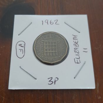 1962 Queen Elizabeth II Threepence Collectable Coin 